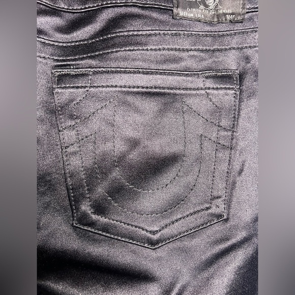 True Religion Vintage satin shiny Capris. Size 32 - Picture 5 of 13